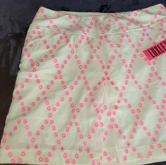 Lilly Pulitzer Monica Skort - Picture 2 of 4